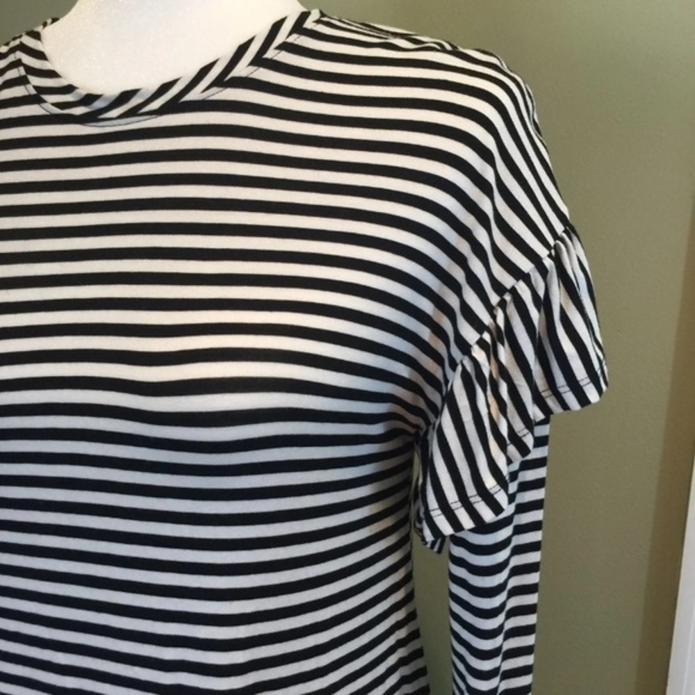 Love Fire Long Sleeve Striped‎ Dress Black White Small NEW - Picture 6 of 7